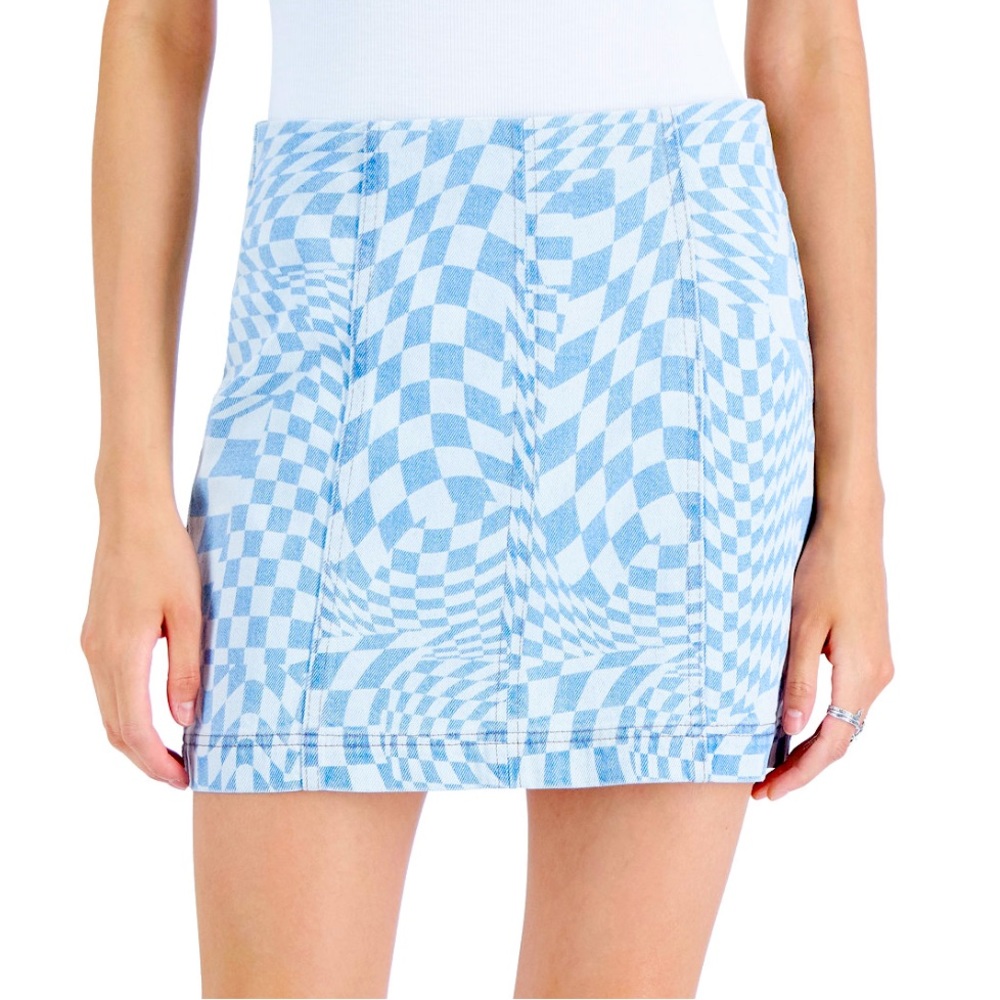 Juniors' Seamed Denim Mini Skirt